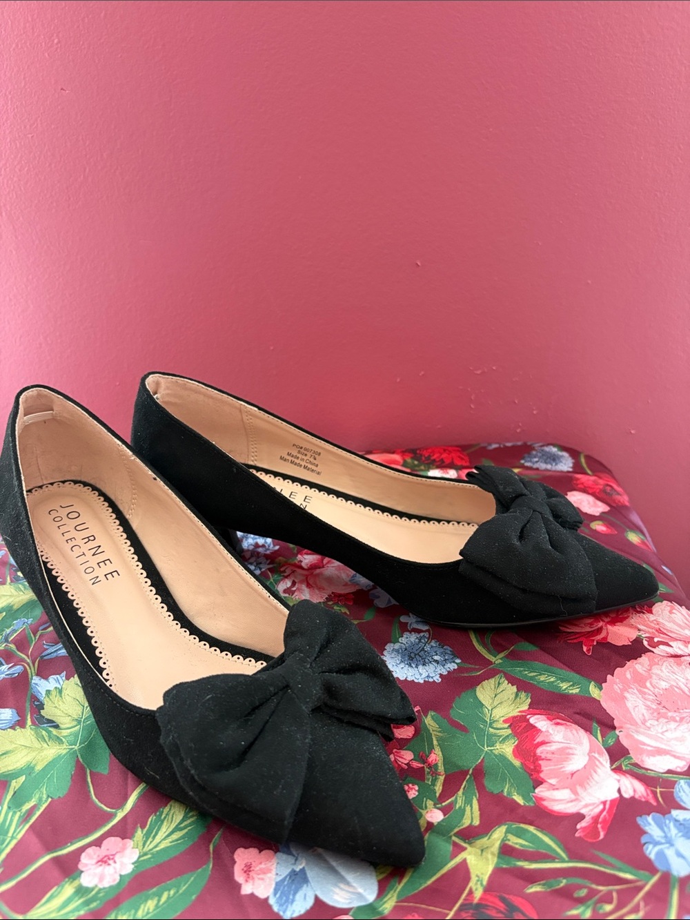 Journee Collection Black Pointed-Toe Flats with Bow Accent
